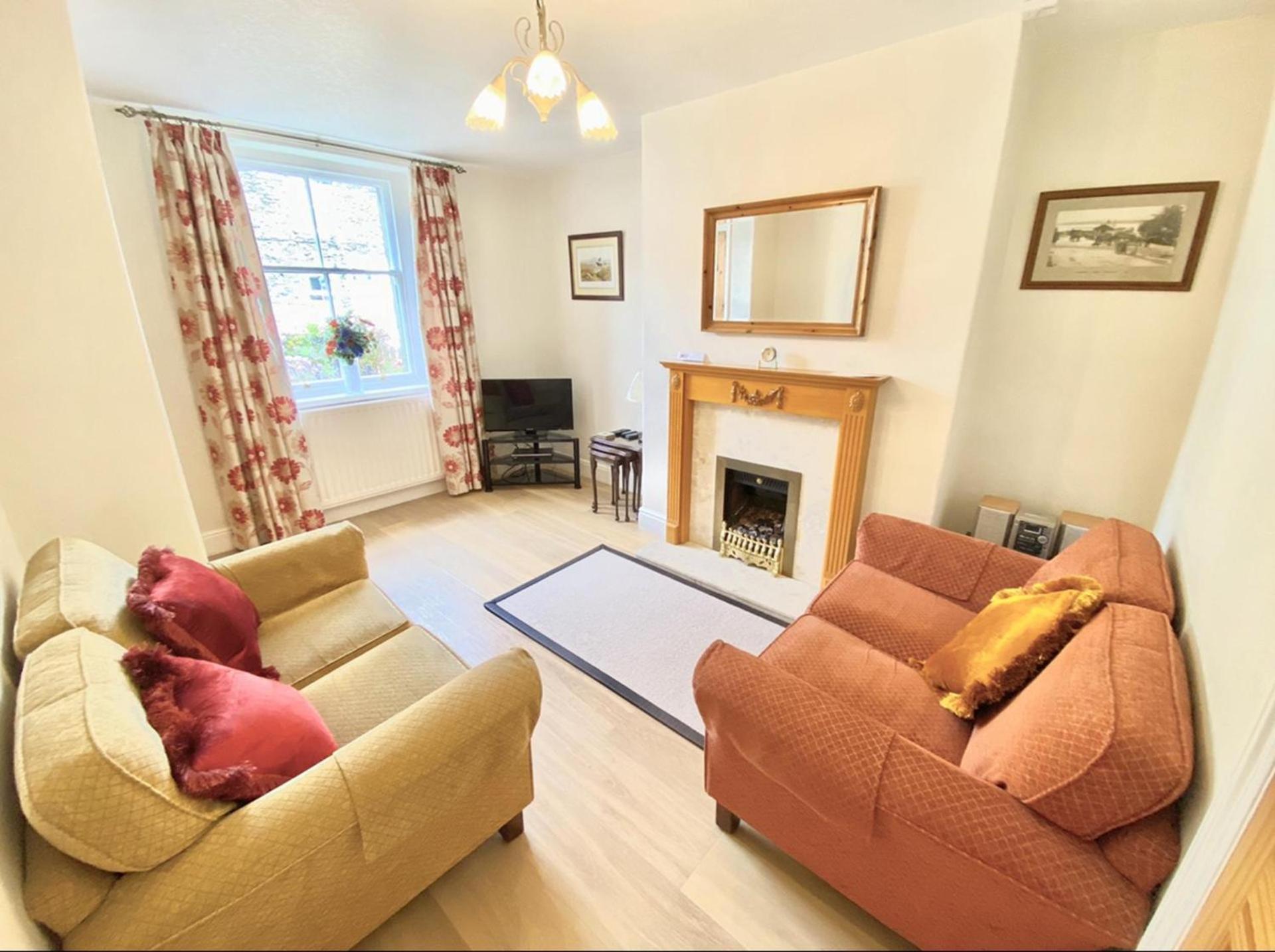 Cosy 2-Bed House In The Heart Of Keswick Villa Keswick  Exterior photo